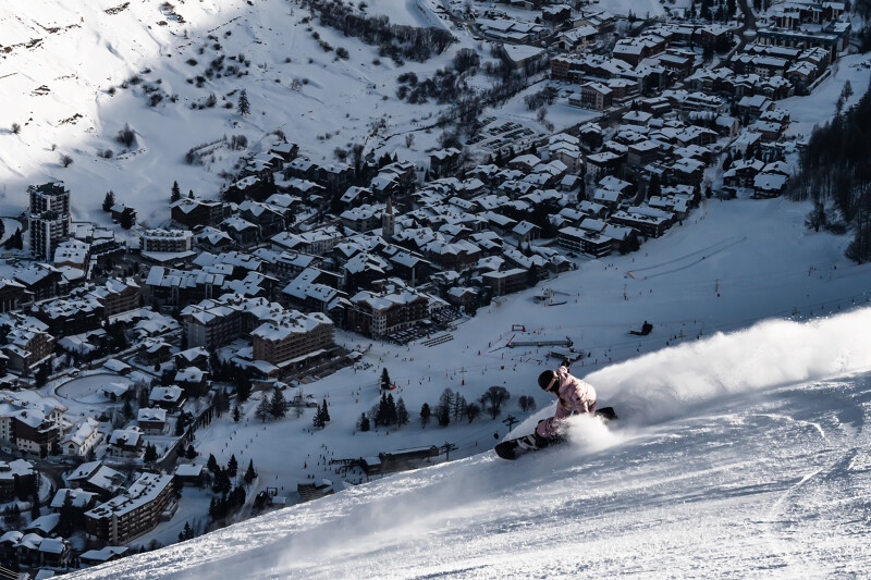 Skiing in Val d’Isère