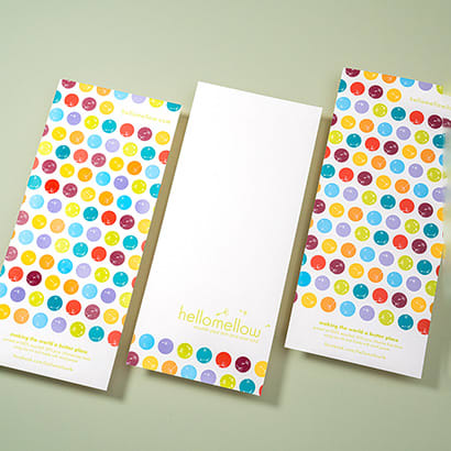Three connection cards on a green background