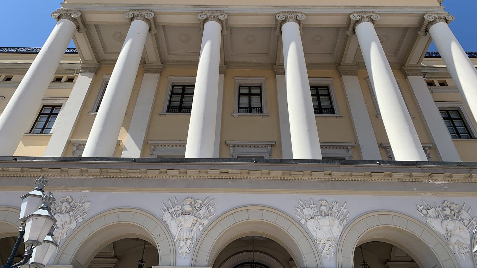 palace balcony with flag at half-mast (file image)