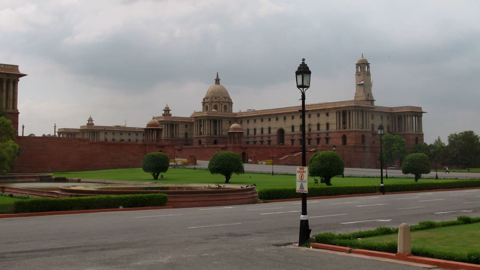 parliament house and election offices in new delhi (file image)