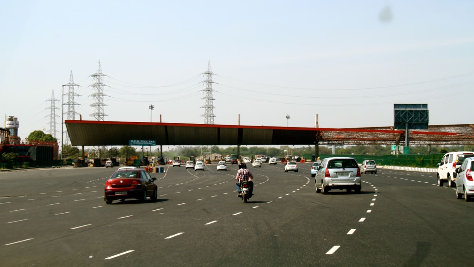 toll plaza on an indian national highway (file image)