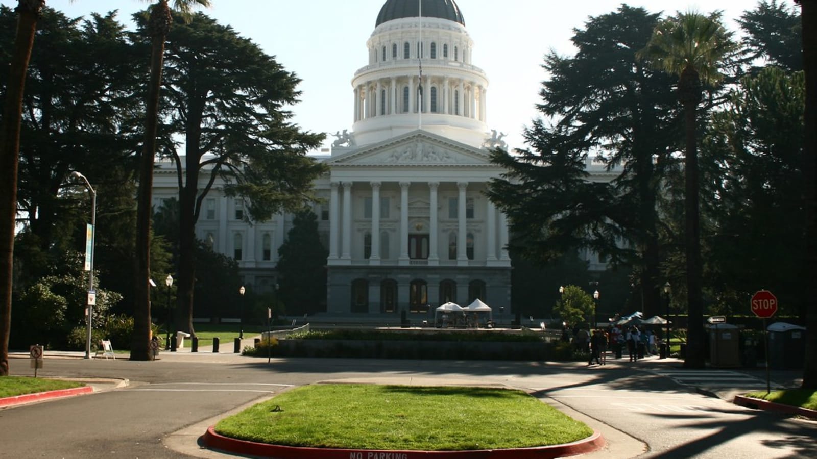 california state capitol exterior (file image)