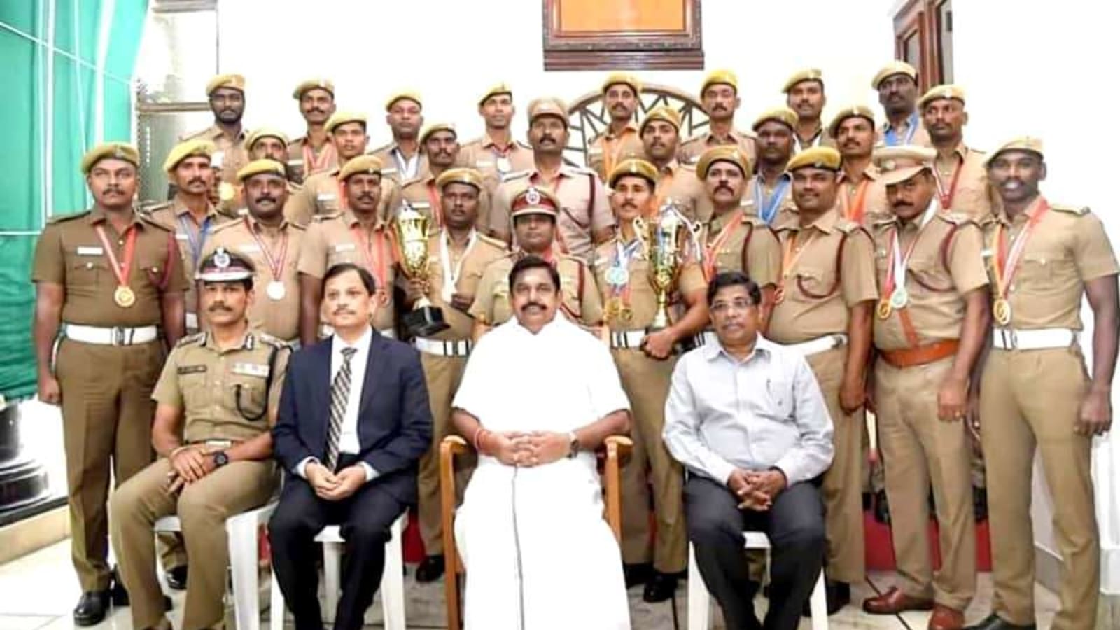 Edappadi K. Palaniswami with Tamil Nadu police officials