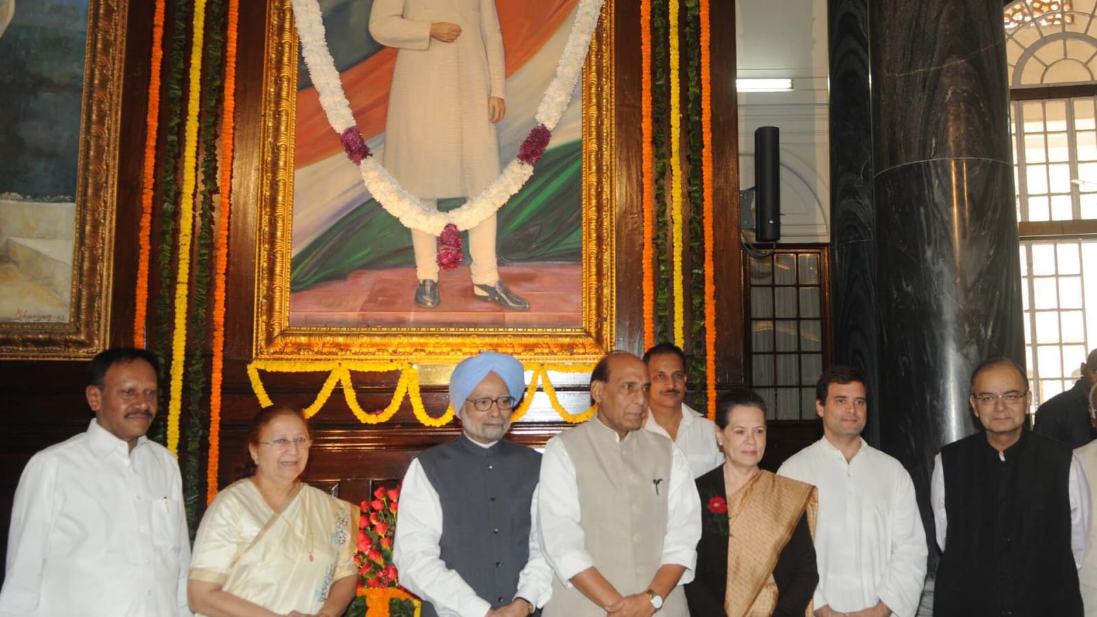 Defence Minister Rajnath Singh with dignitaries in New Delhi