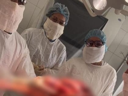 Ставропольские врачи удалили у пациентки гигантскую опухоль весом 17 килограммов