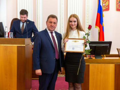 В День социального работника в Ставрополе наградили более 40 специалистов