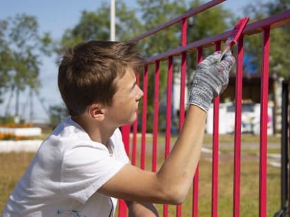 В июле в школьных ремонтных бригадах и библиотеках к работе приступили 305 подростков Ставрополя