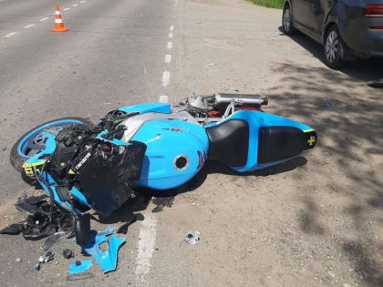 Мотоциклист-бесправник спровоцировал ДТП в Кочубеевском округе