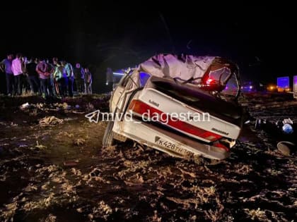 Семья с ребенком из Ставрополья попала в страшное ДТП на трассе в Дагестане