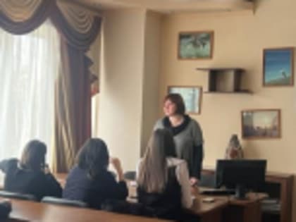 «Разговоры о важном» со студентами 1 курса СПО ИИЯМТ, посвященные деятельности Российского движения детей и молодёжи «Движение первых»