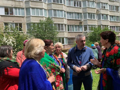 «Единая Россия» собрала соседей на праздник