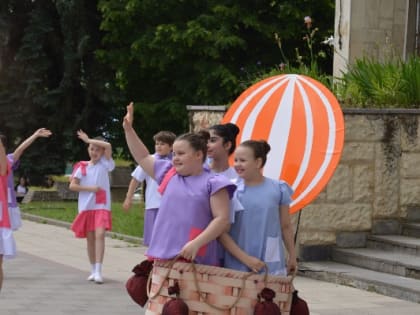 День защиты детей в Пятигорске: мультпарад, арт-фестиваль, рисунки на асфальте и  «Летние приклюЧтения»