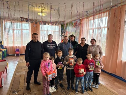 Георгиевская делегация посетила образовательные учреждения Антрацитовского района ЛНР