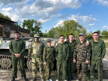 Студенты и преподаватели Ставропольского филиала Президентской академии приняли участие в военно-патриотических сборах