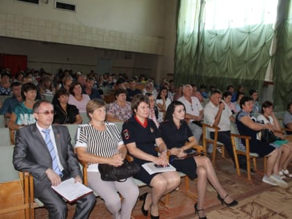 13 сентября в Ипатовском многопрофильном техникуме прошло родительское собрание.