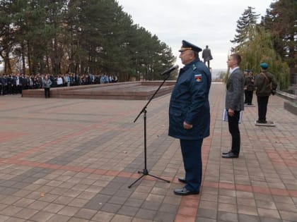 День призывника: в Пятигорске на срочную службу торжественно проводили  новобранцев