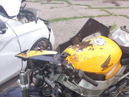 33-летний мотоциклист не справился с управлением на высокой скорости и разбился на Ставрополье