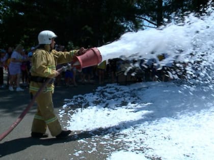Пожарные Изобильненского округа рассказали детям о противопожарной безопасности