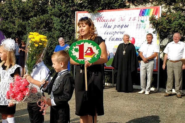 Погода в кочубеевском на две недели. Село Ивановское Ставропольский край Кочубеевский район. Школа 15 Ивановское Кочубеевский. МКОУ СОШ 15 С Ивановское Кочубеевского района. С Ивановское Кочубеевского района Ставропольского края.