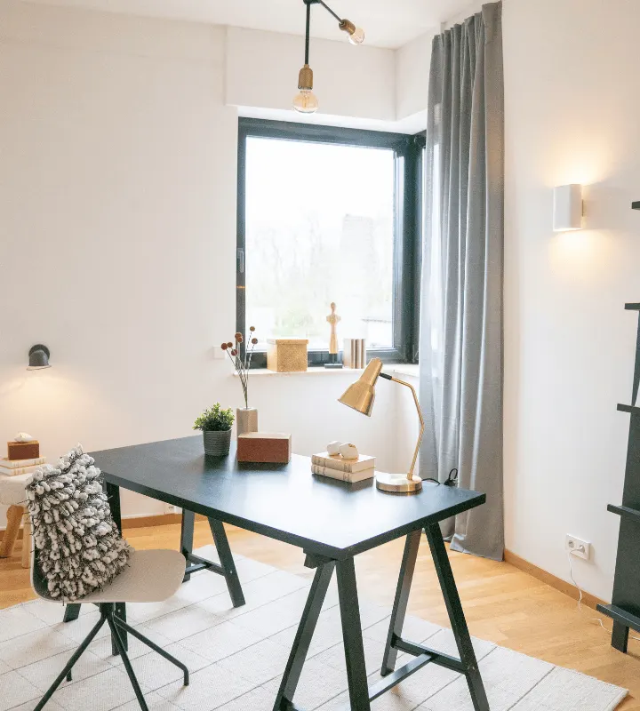 Bureau dans appartement neuf