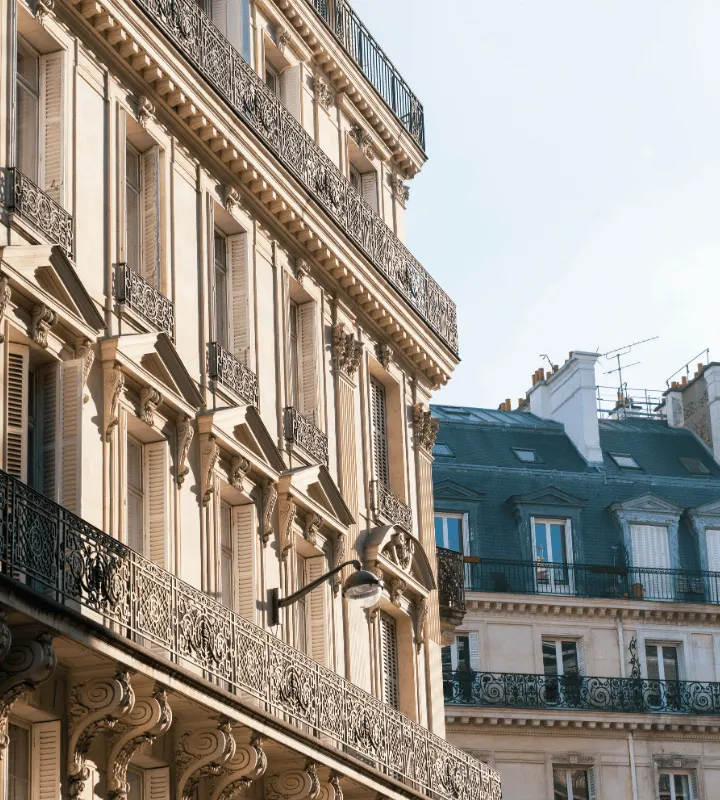 Vue d'un bâtiment dans l'immobilier ancien