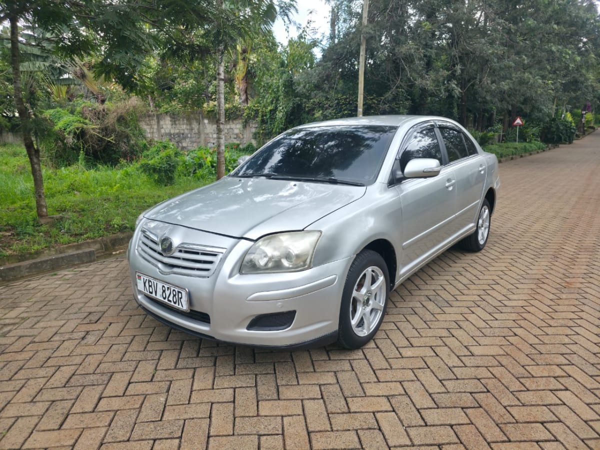 TOYOTA AVENSIS
