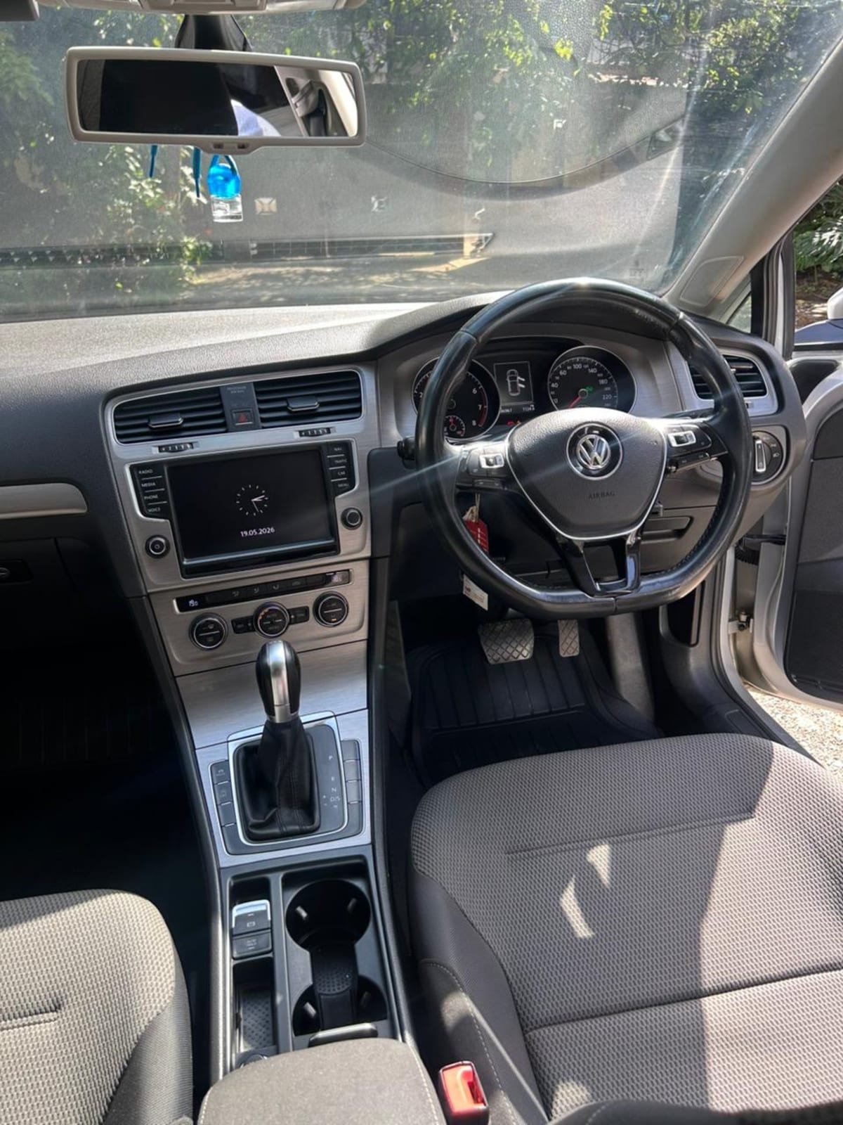 VOLKSWAGEN GOLF TSI