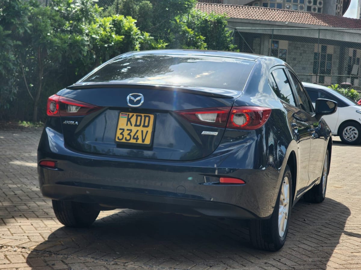 MAZDA AXELA