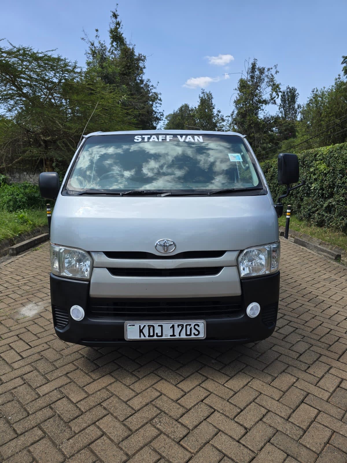 TOYOTA HIACE 7L