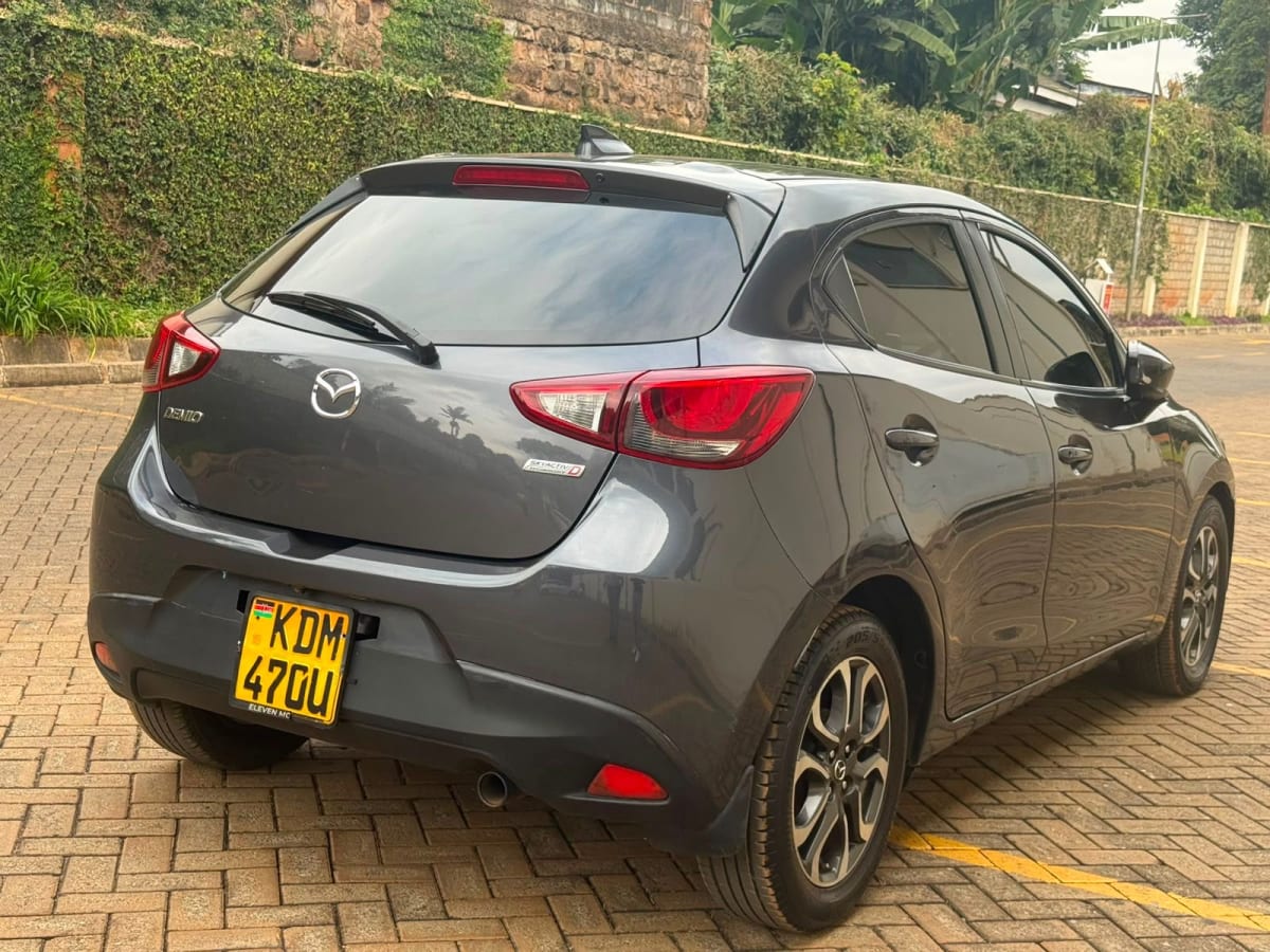 MAZDA DEMIO