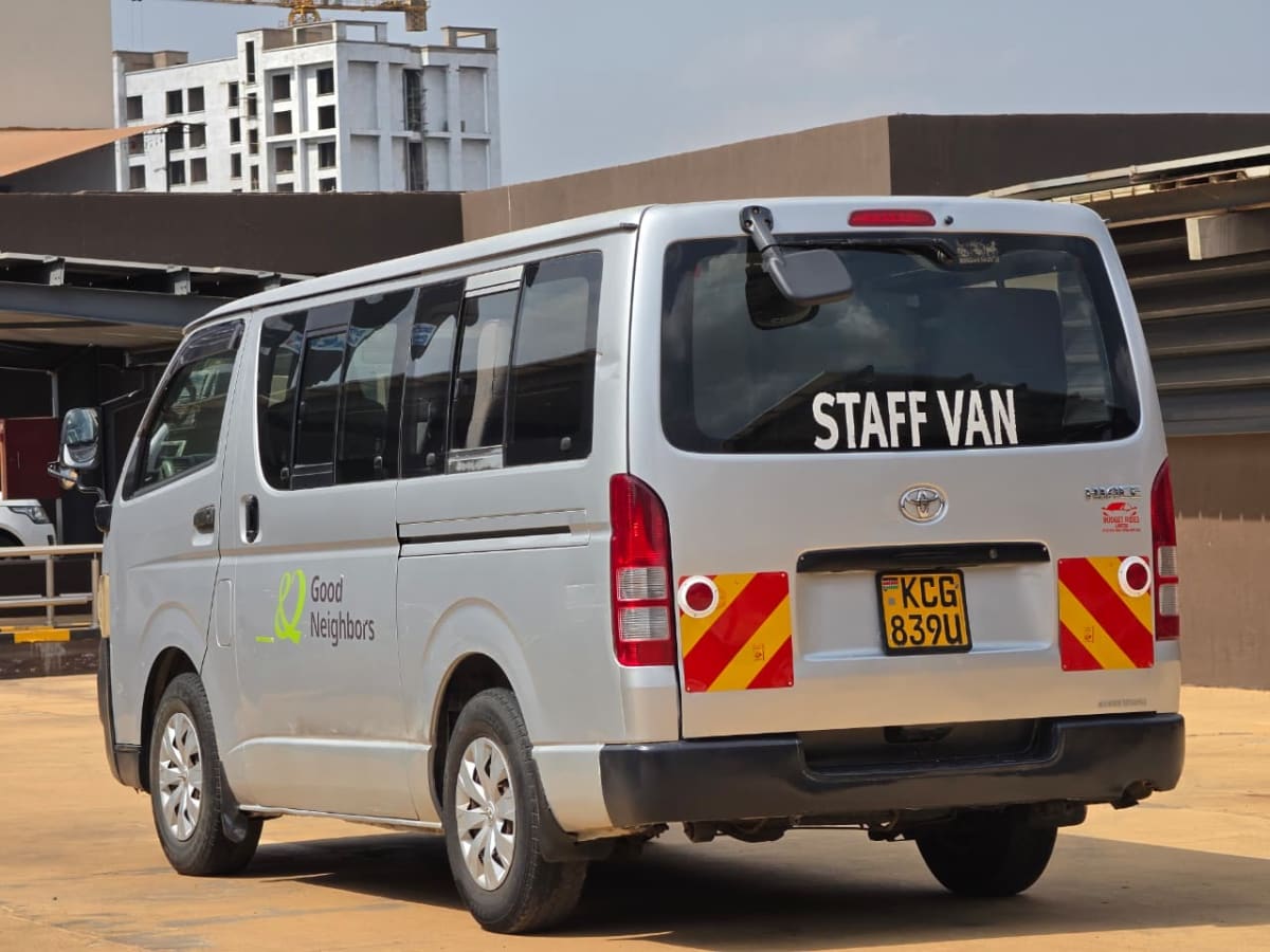 TOYOTA HIACE 7L