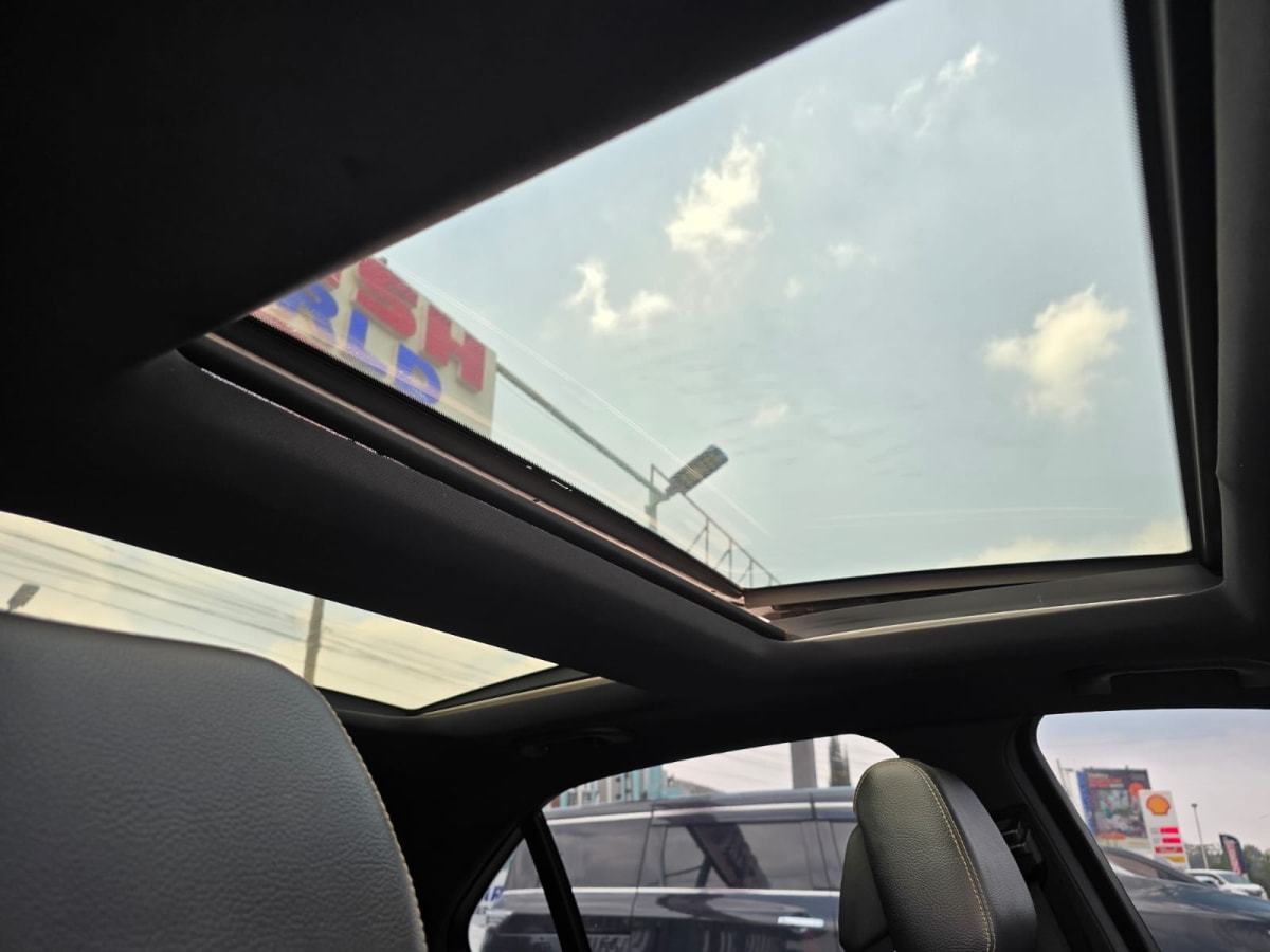 Mercedes Benz E250