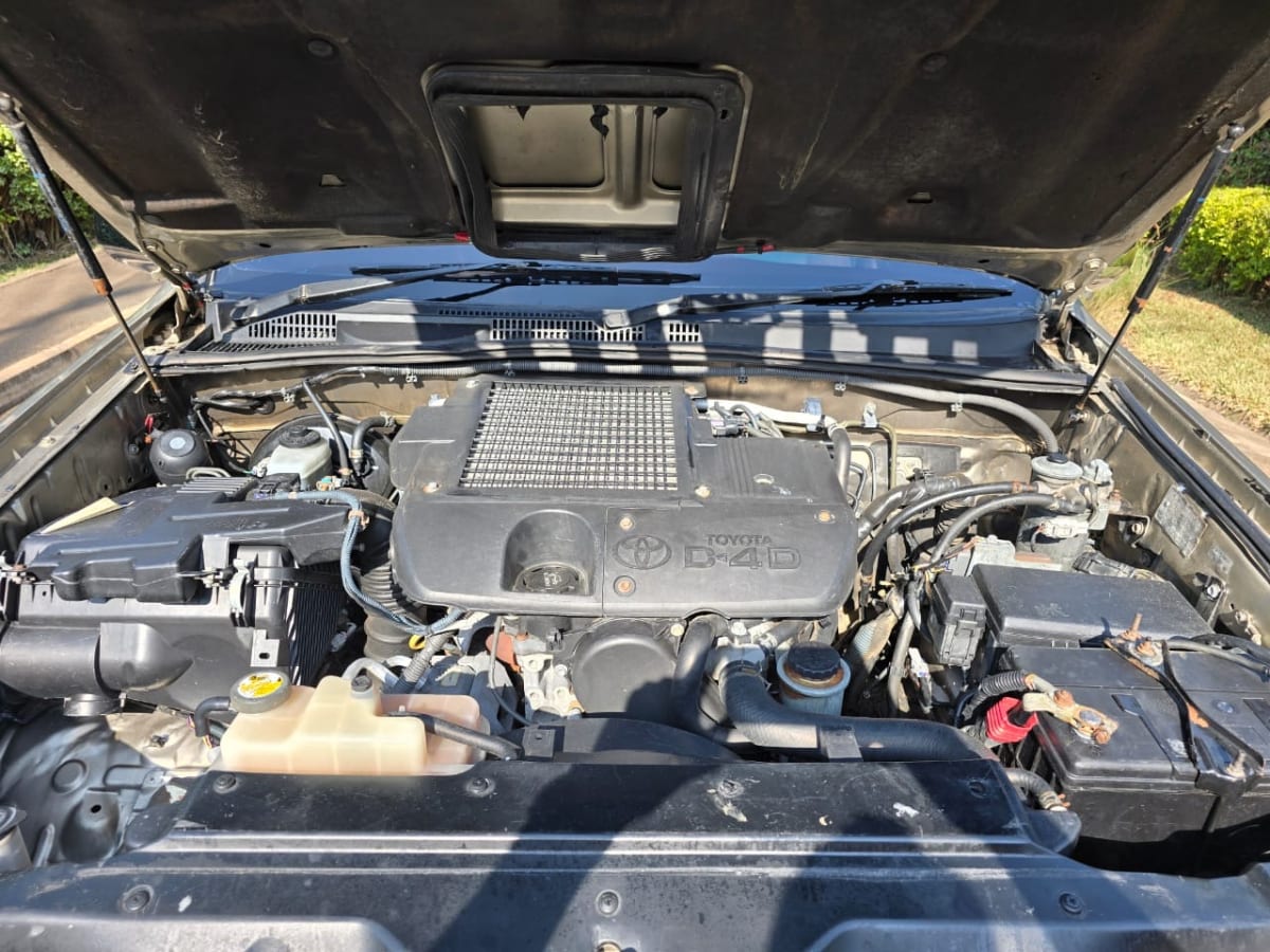 Toyota Landcruiser J120