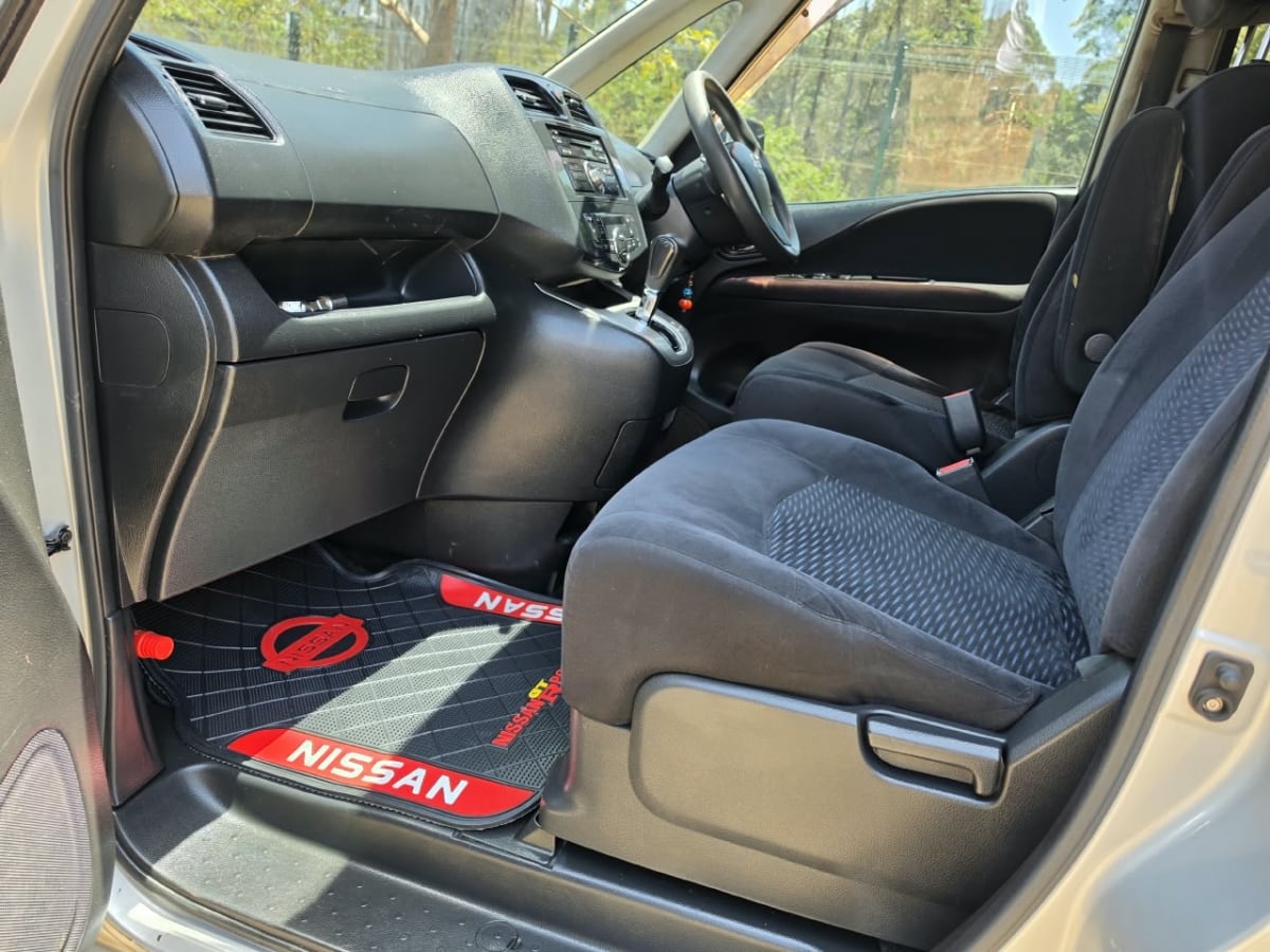 Nissan Serena Pure Drive