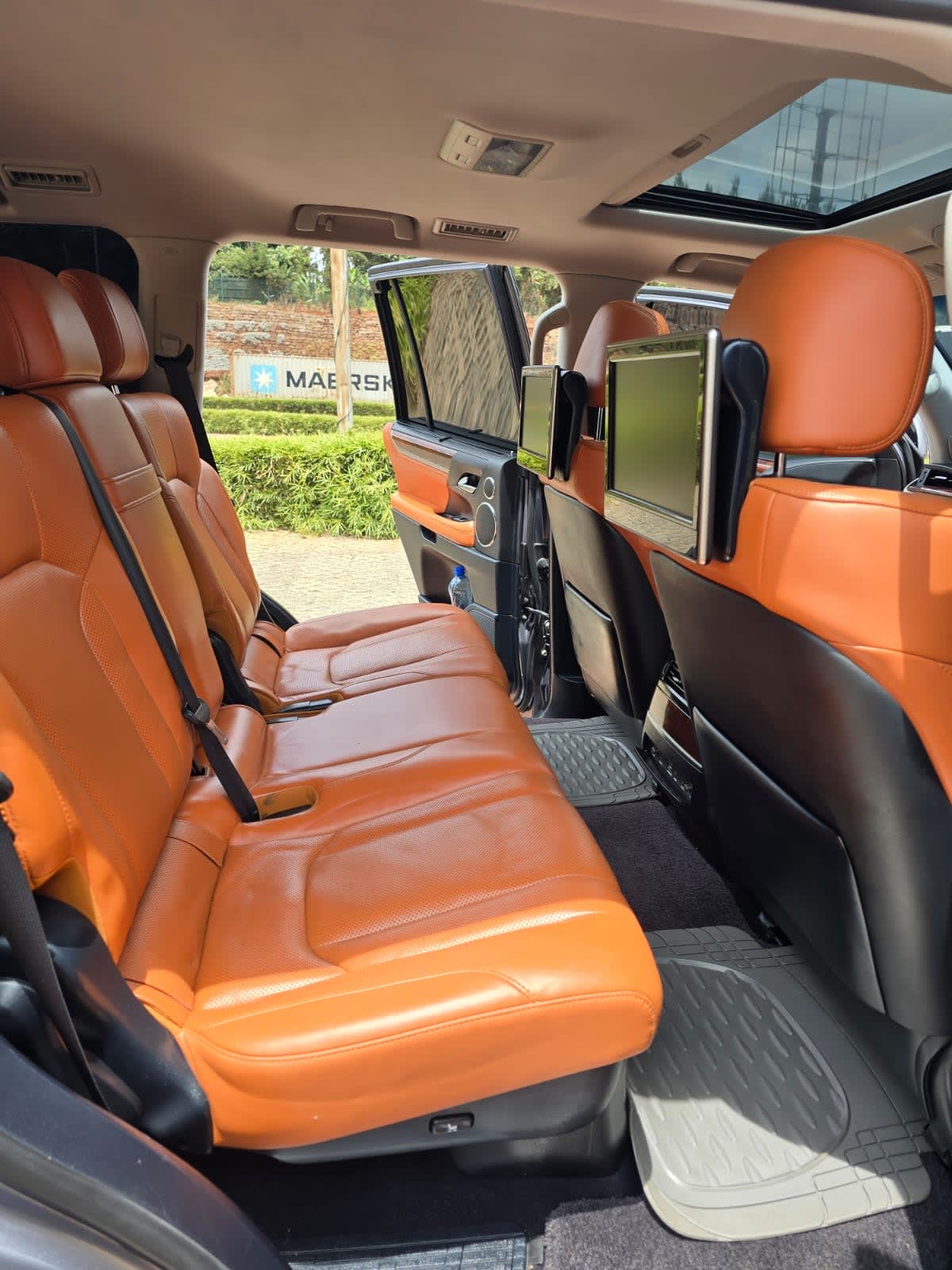 LEXUS LX570