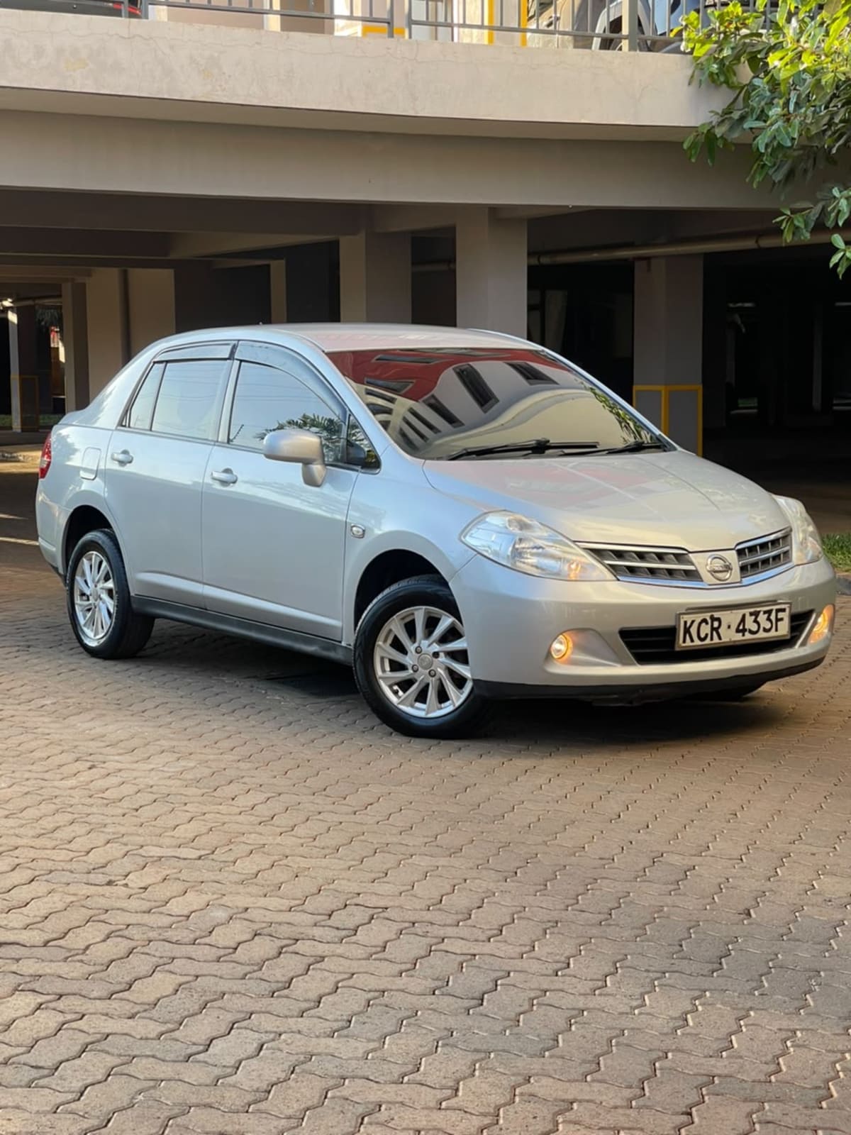 Nissan Tiida
