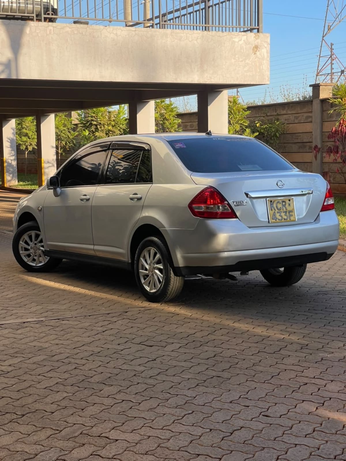 Nissan Tiida