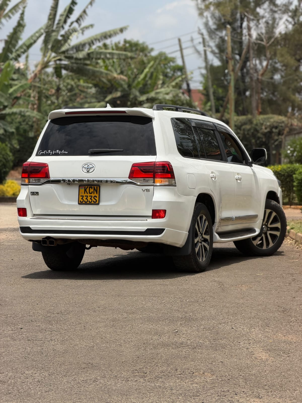 Toyota Landcruiser V8