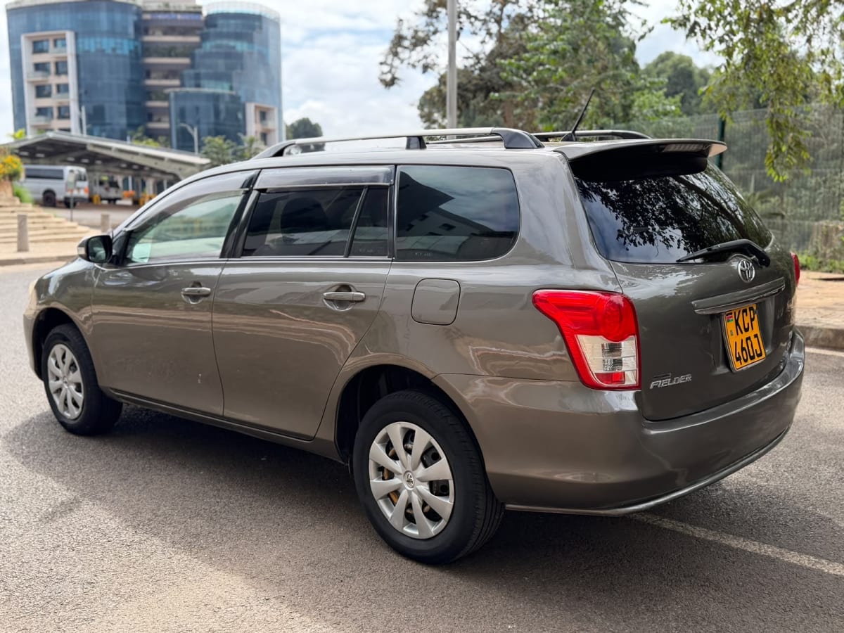 Toyota Fielder