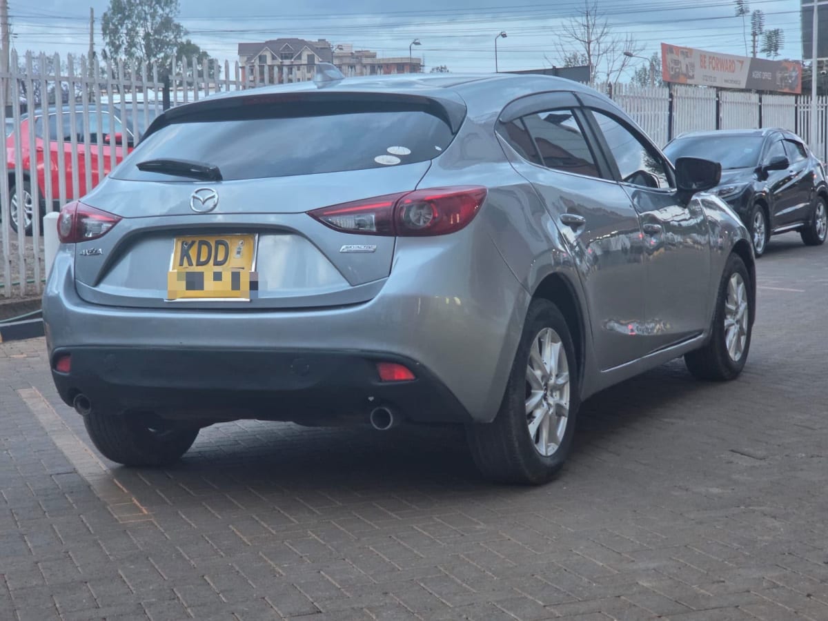 Mazda Axela