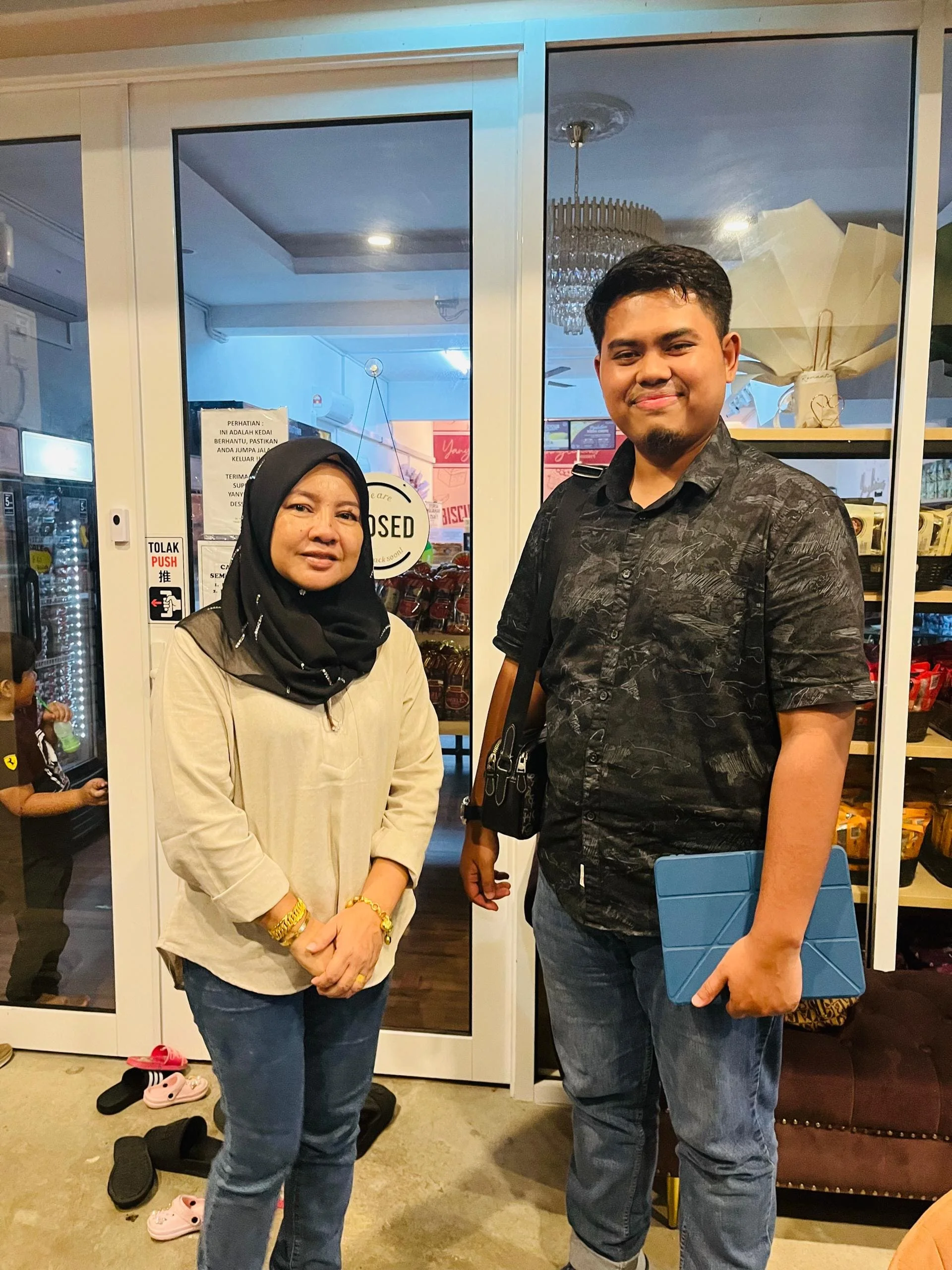 Pengalaman Pelanggan 13