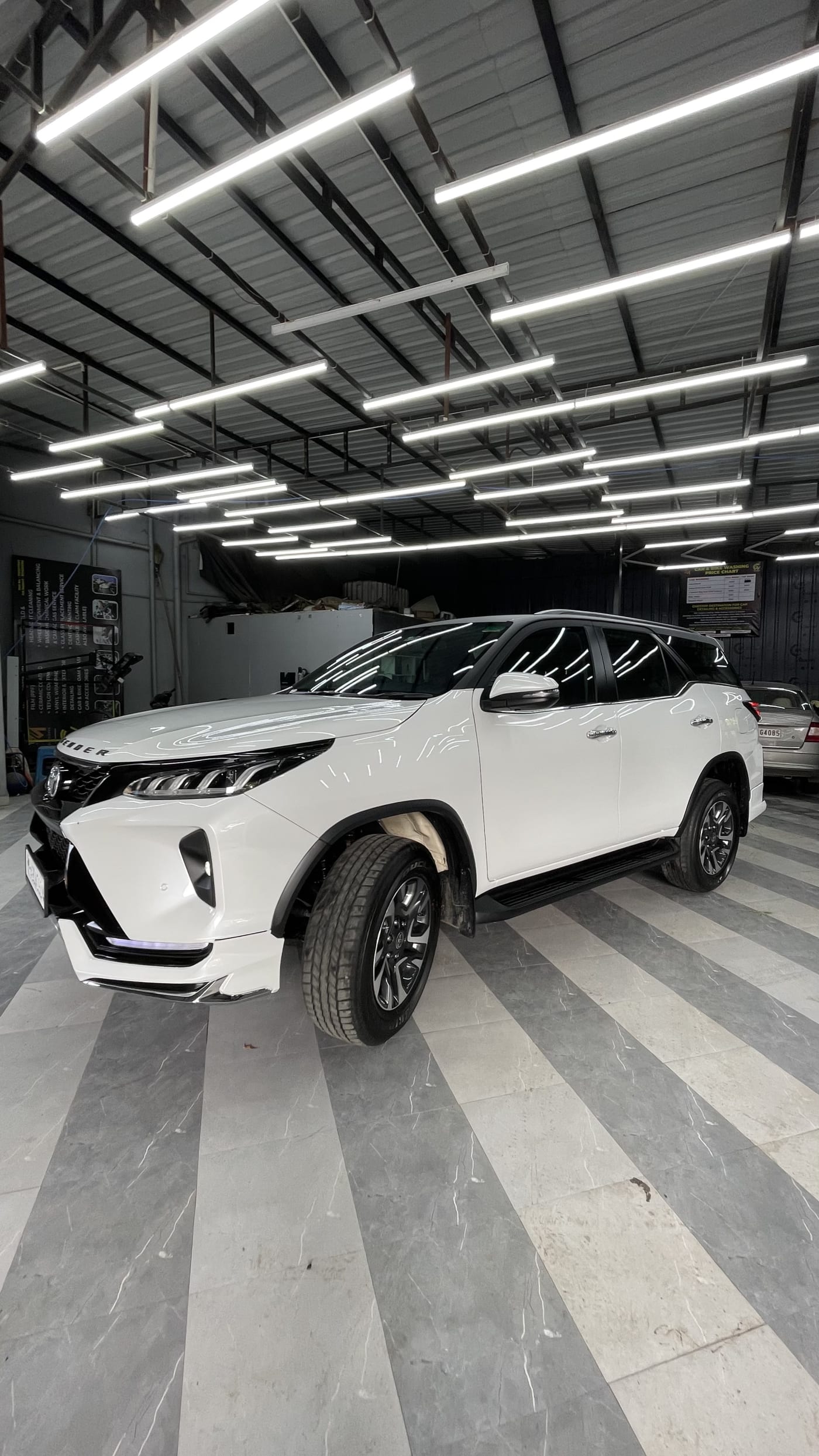 Interior & Exterior Detailing