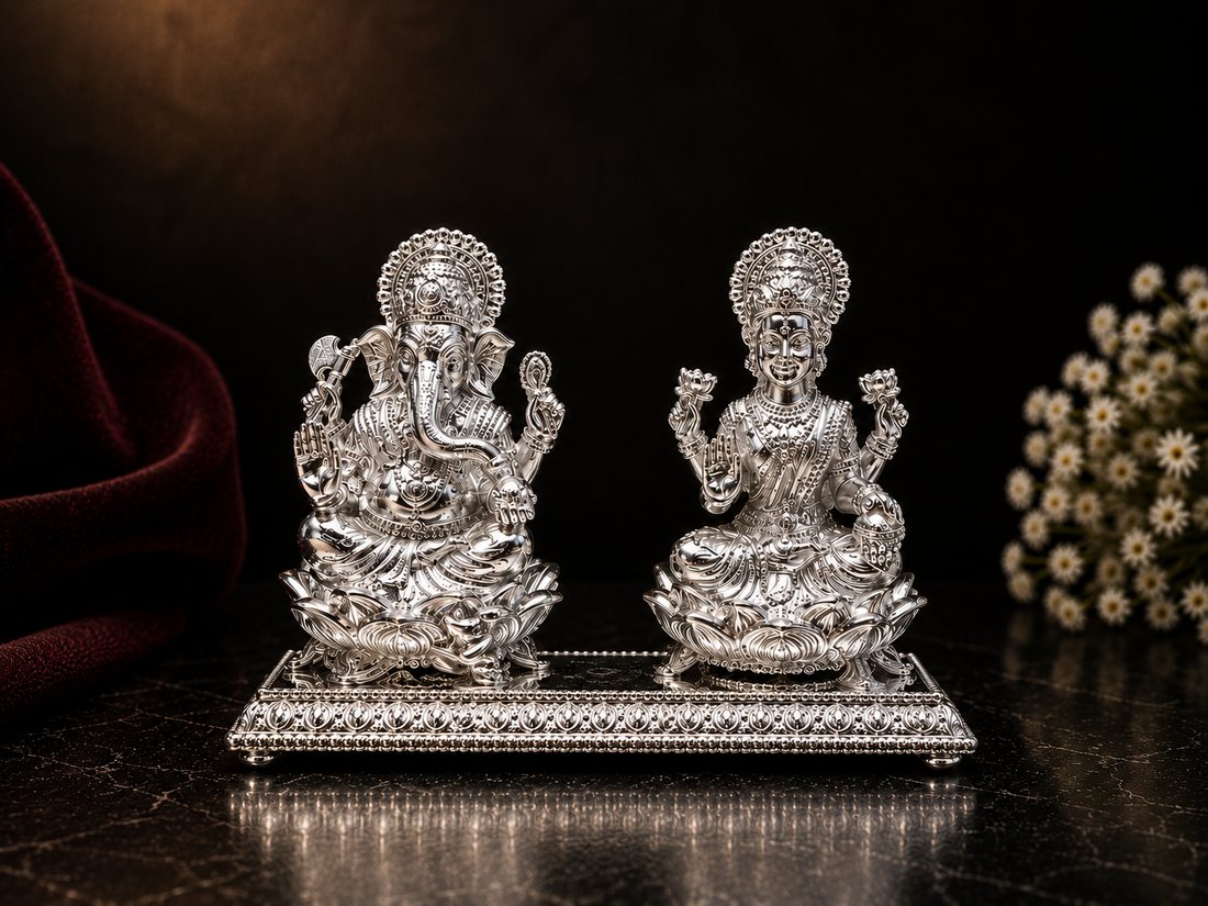 Silver Ganesh Lakshmi Set Casting