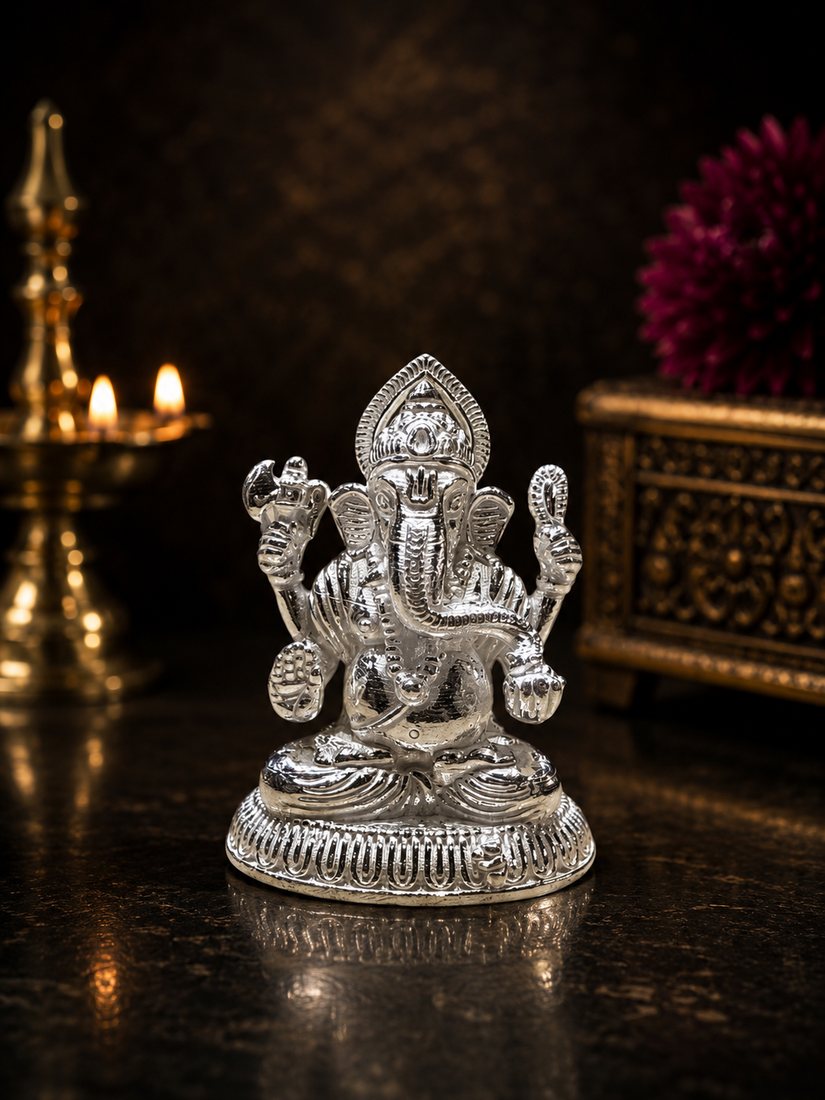 Silver Ganesh Casting (Oval)