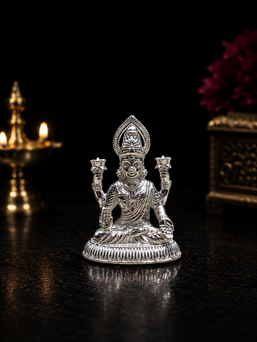 Silver Lakshmi Casting (Oval)