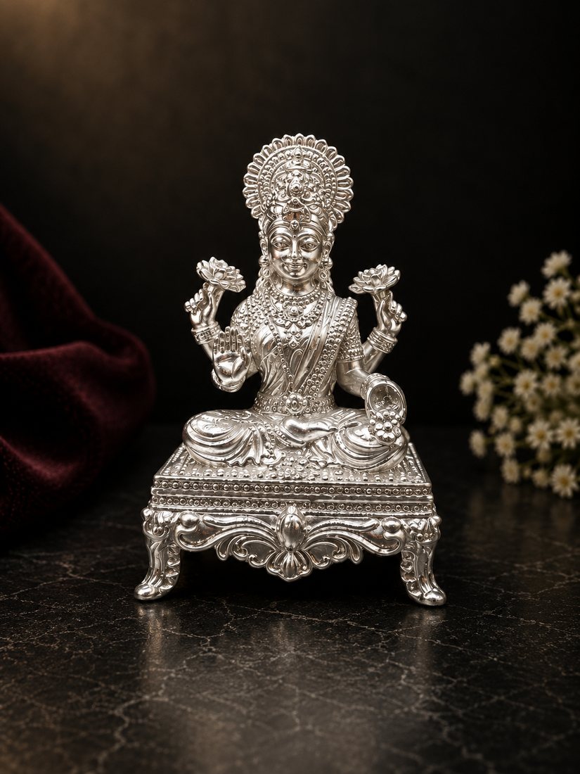 Silver Lakshmi Casting (Standpay)