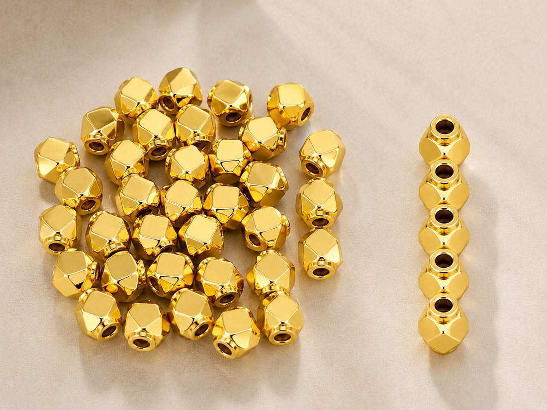 Gold Pari Mani
