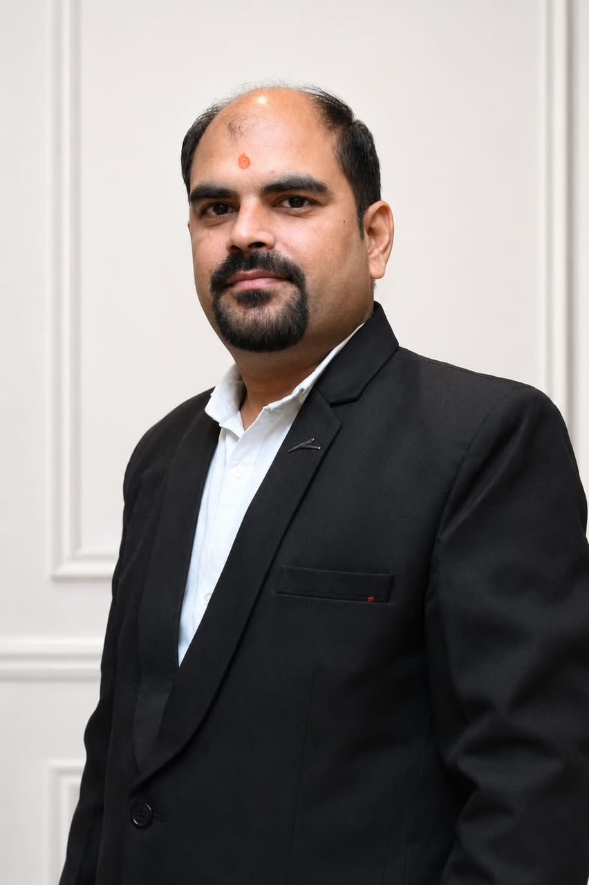 हम Insurance नहीं बेचते, हम परिवार की Financial Security की Planning करते हैं।