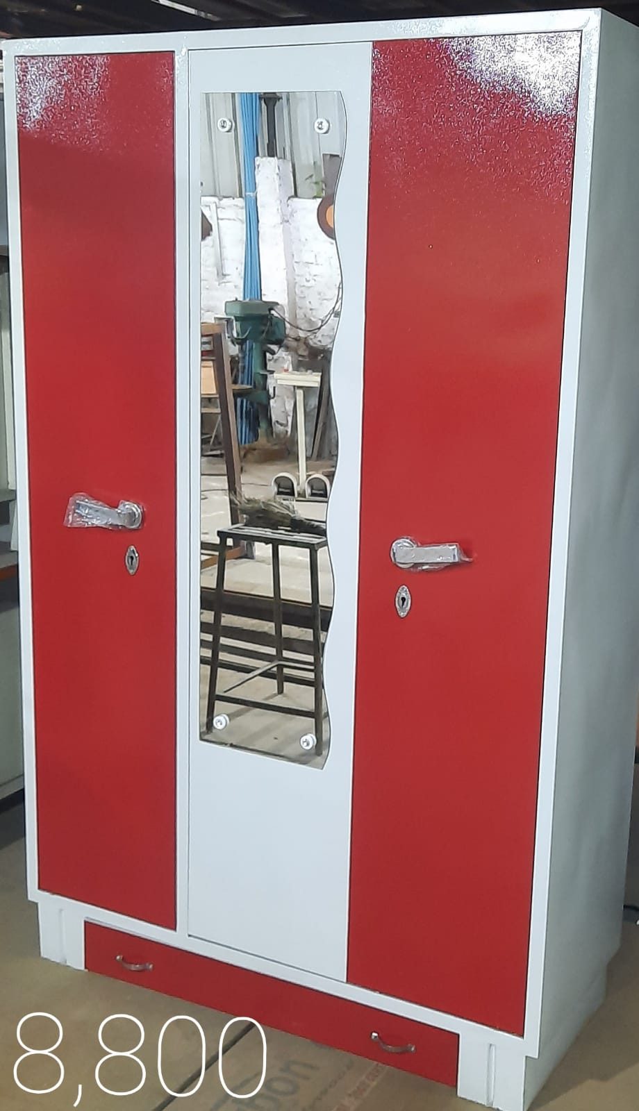 Wardrobe Almirah with Mirror