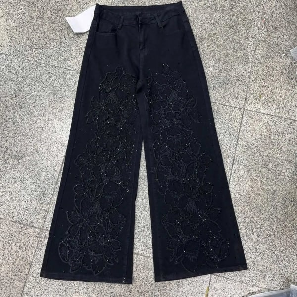 Straight Fit Jeans — Design 01